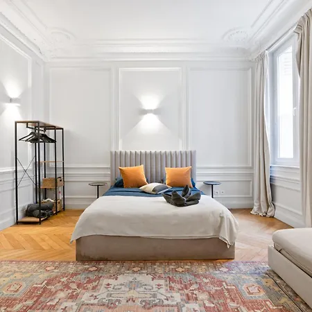 Lägenhet Luxurious Quartier Champs Elysees Free Netflix Paris